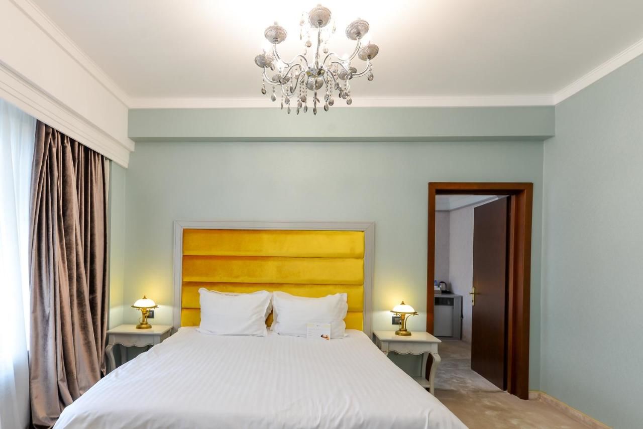 Отель Phoenicia Grand Hotel Бухарест