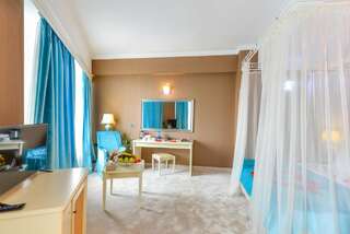 Отель Phoenicia Grand Hotel Бухарест Улучшенный двухместный номер с 1 кроватью с балдахином-5